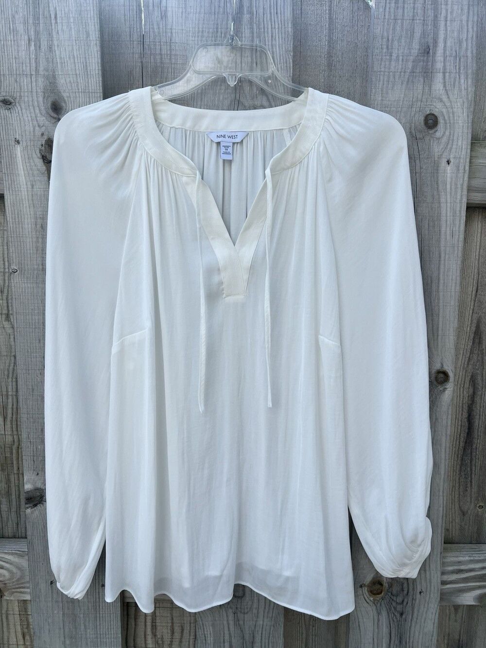 Nine West Women's Plus V-Neck Trapunto Tunic Peasant Top Ivory Tusk Size 1X NWT
